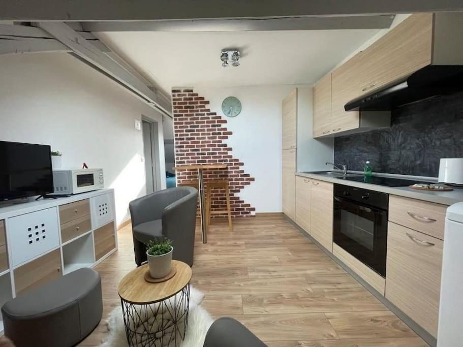 Edouard 2. Logement Complet. Шарлевиль-Мезьер Экстерьер фото